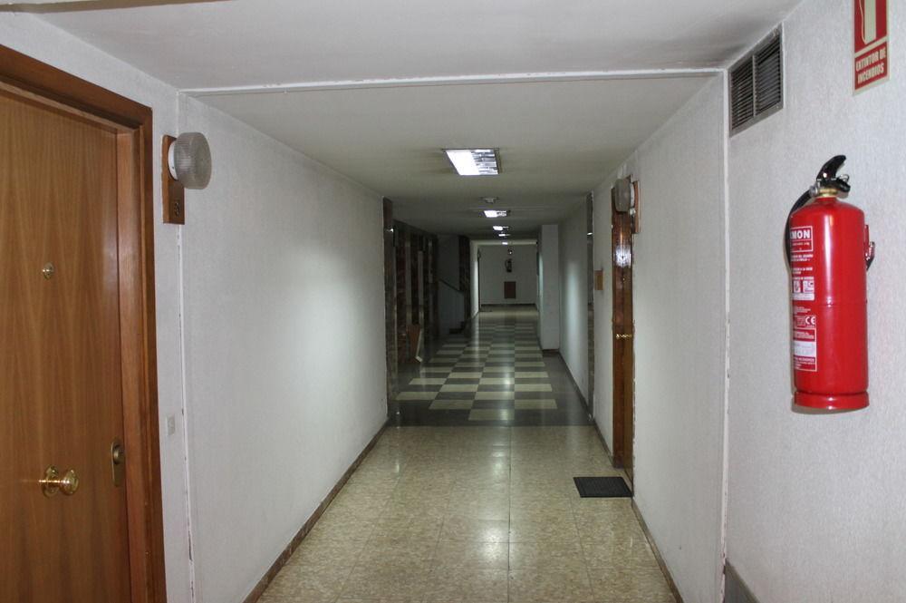Apartamentos Rialto Madrid Bagian luar foto