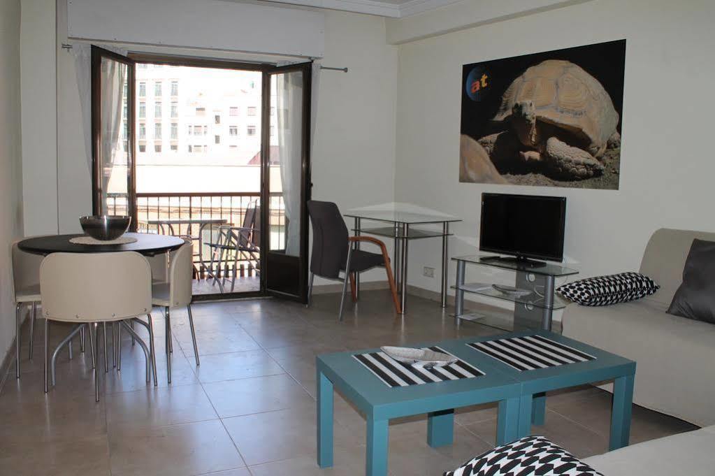 Apartamentos Rialto Madrid Bagian luar foto