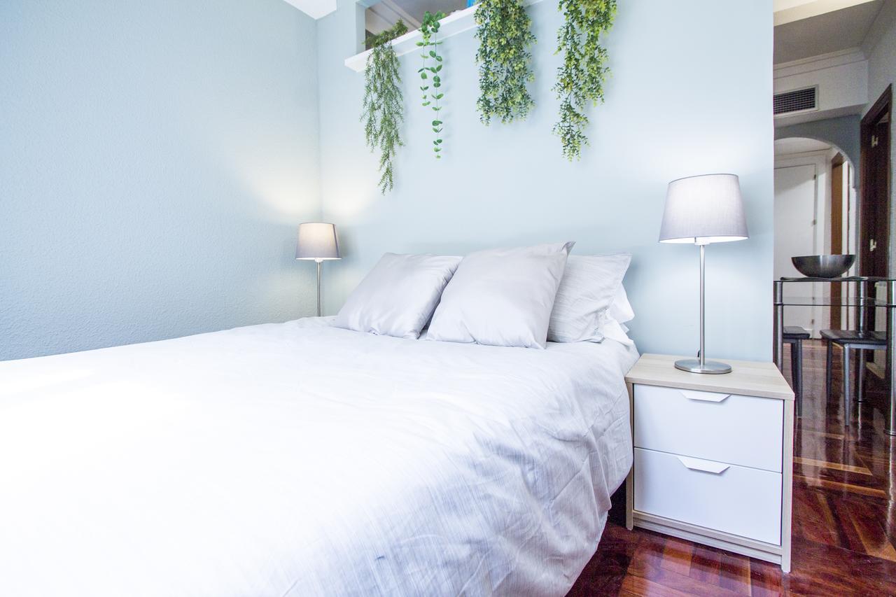 Apartamentos Rialto Madrid Bagian luar foto