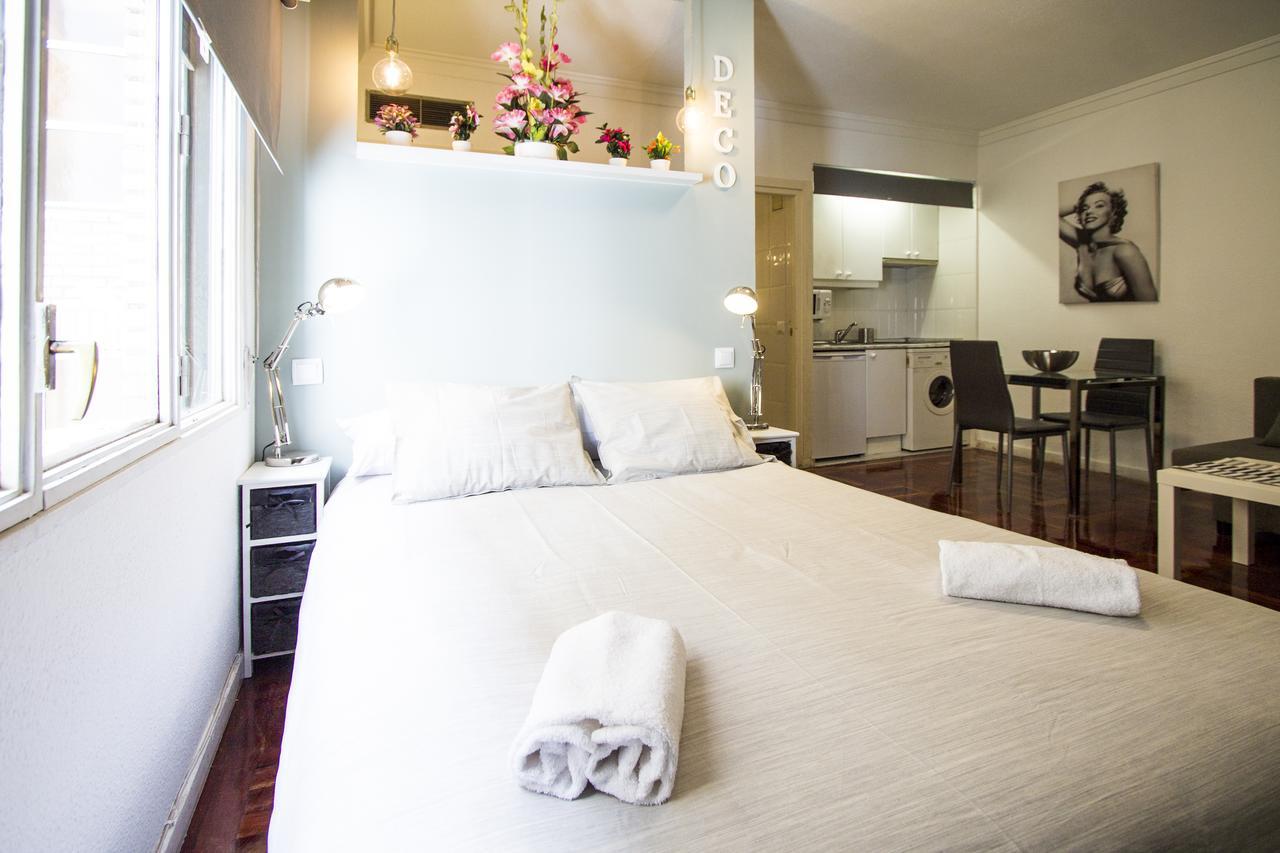 Apartamentos Rialto Madrid Bagian luar foto