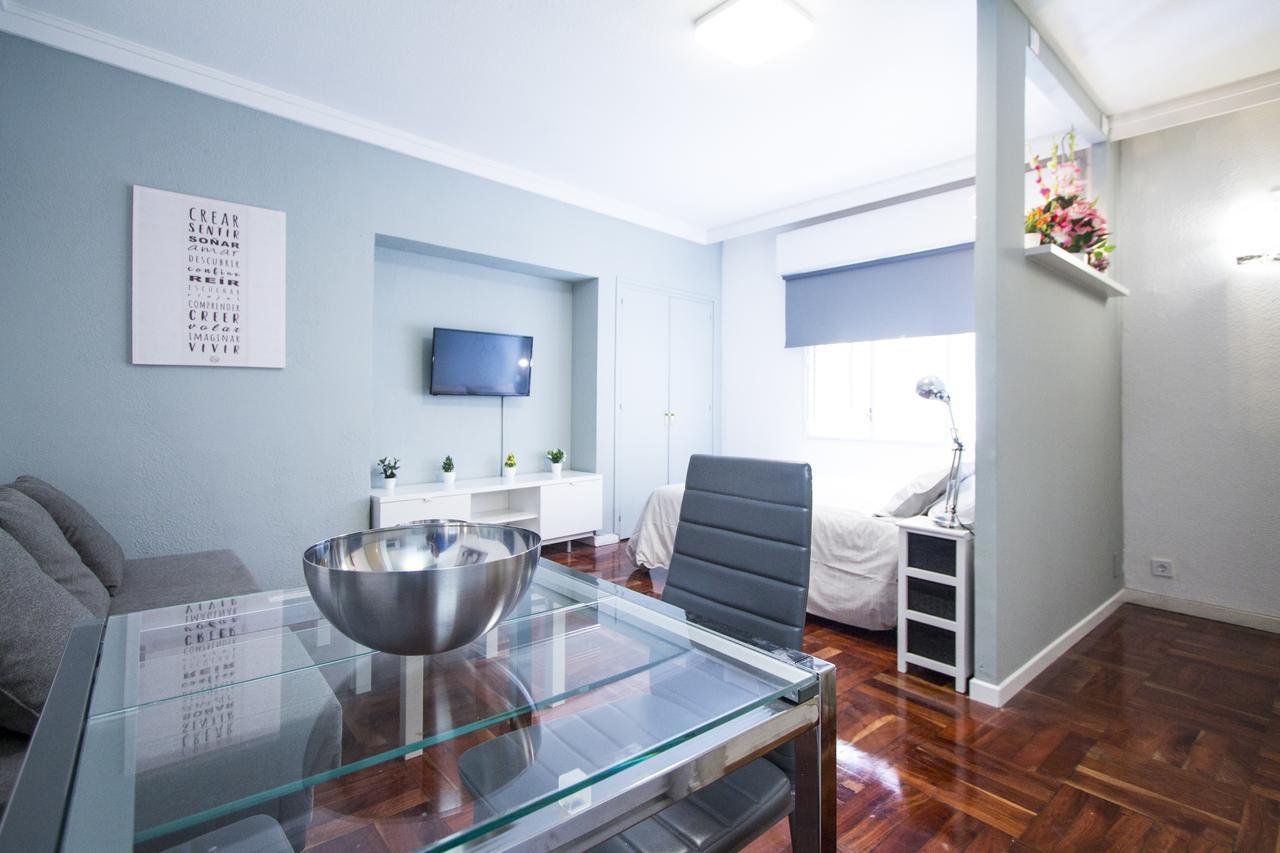 Apartamentos Rialto Madrid Bagian luar foto
