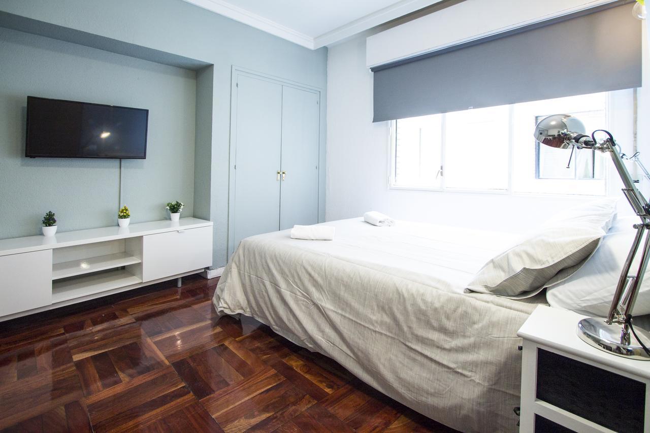 Apartamentos Rialto Madrid Bagian luar foto